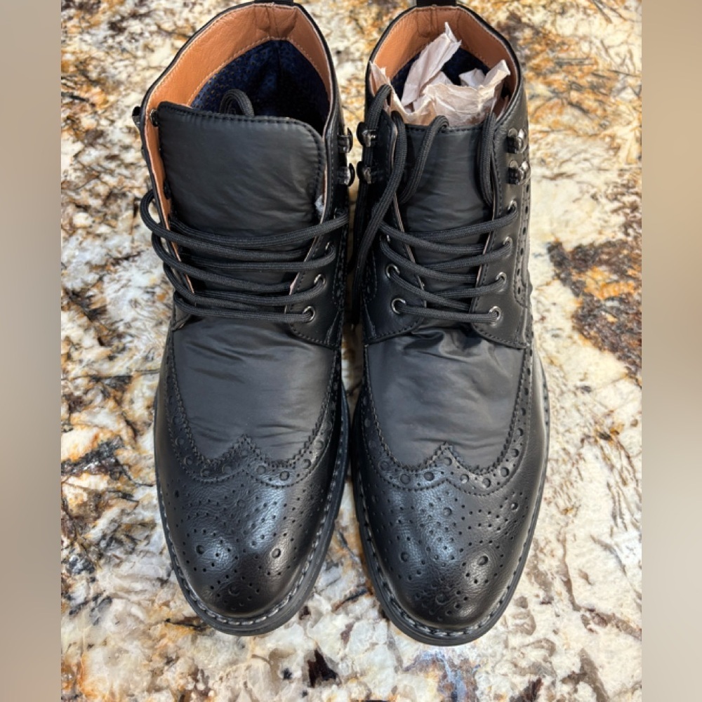 Steve Madden Black and Tan Men's Shoes